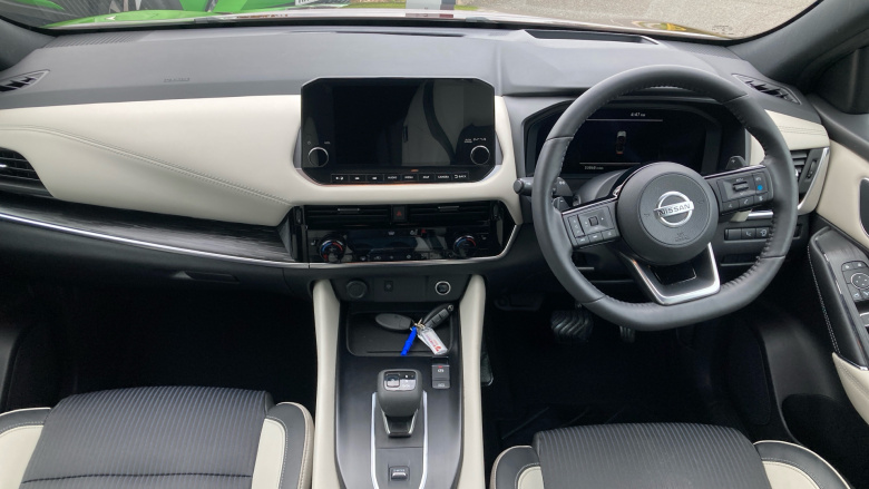 Nissan Qashqai 1.3 DiG-T MH 158 Tekna 5dr Xtronic Petrol Hatchback